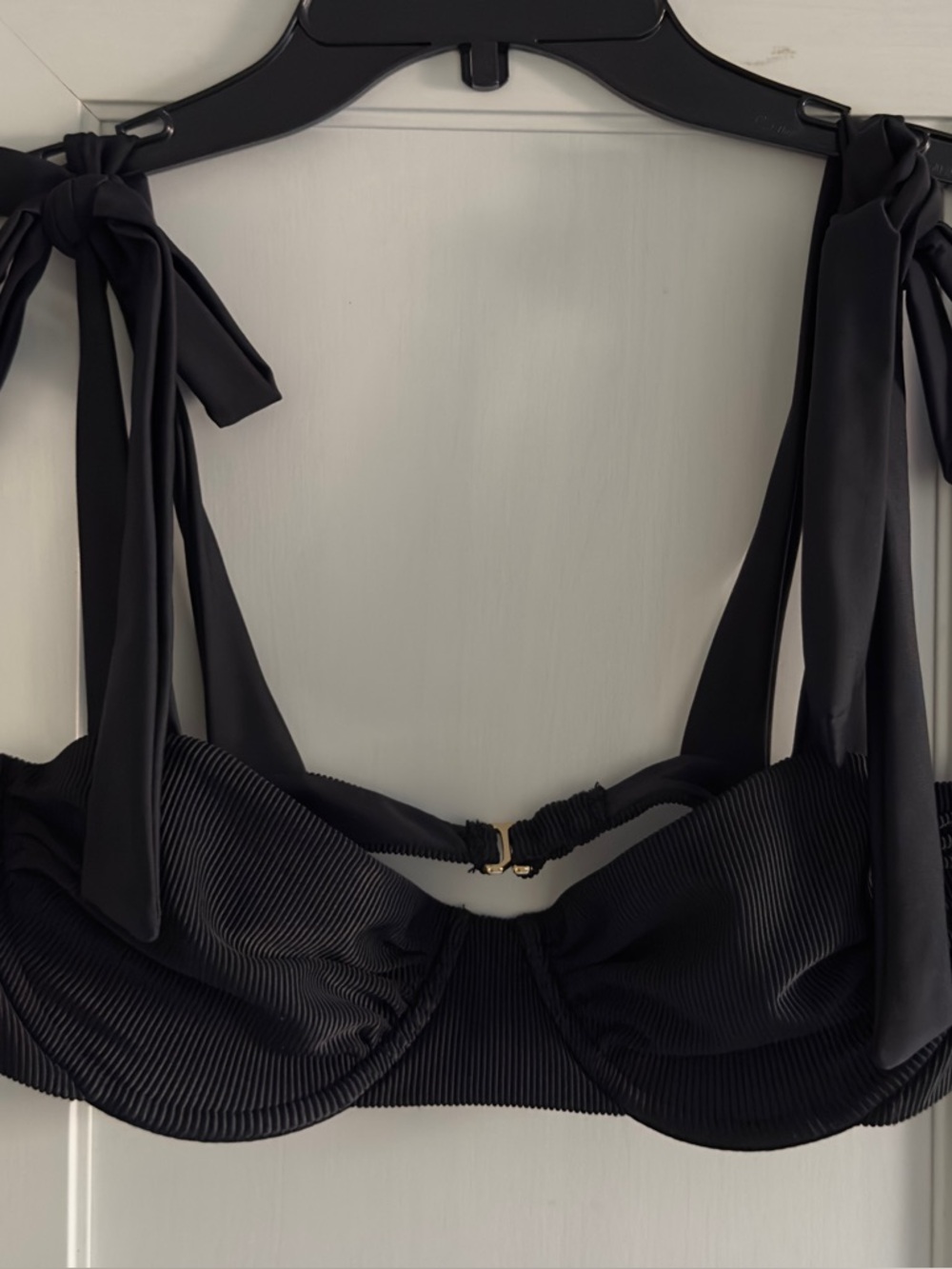 Beach Riot Delilah Tie Strap Swim Top in Black Size Large